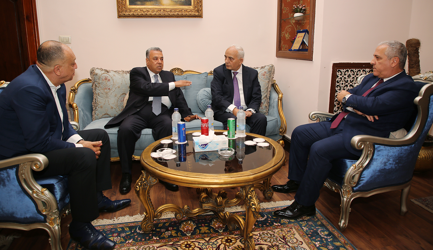 1F3A6581.JPG 1F3A6581.JPG