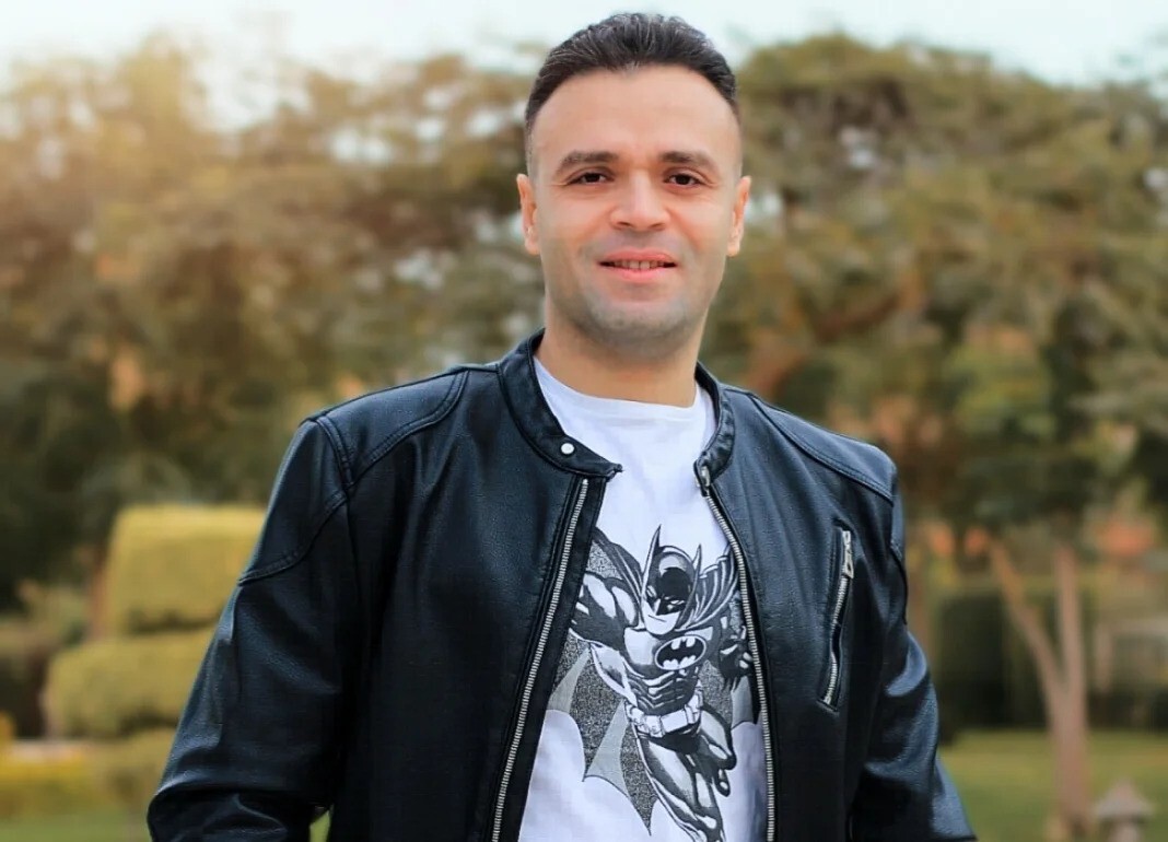 ezgif-426d155e4cbdd342.jpg ezgif-426d155e4cbdd342.jpg